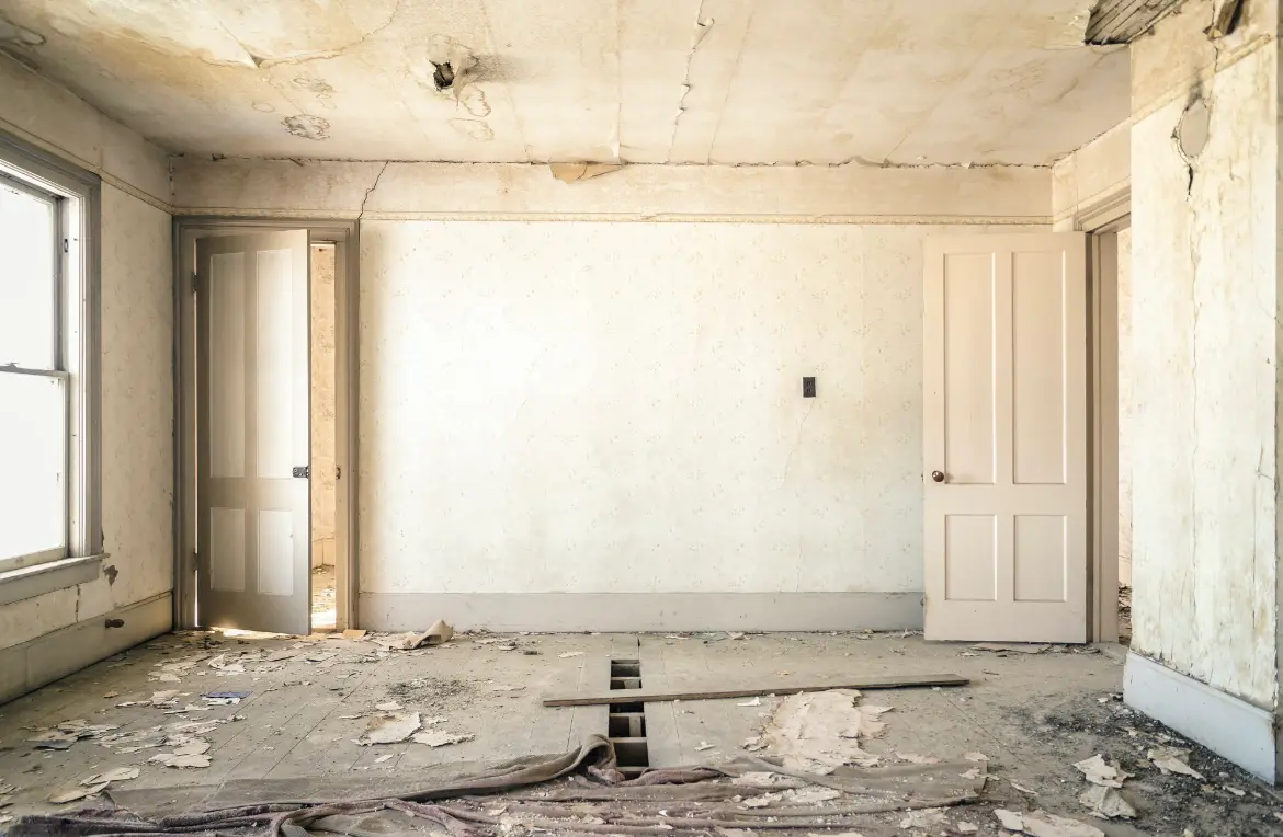 Waste disposal crew managing a cleanout project in Aubrey